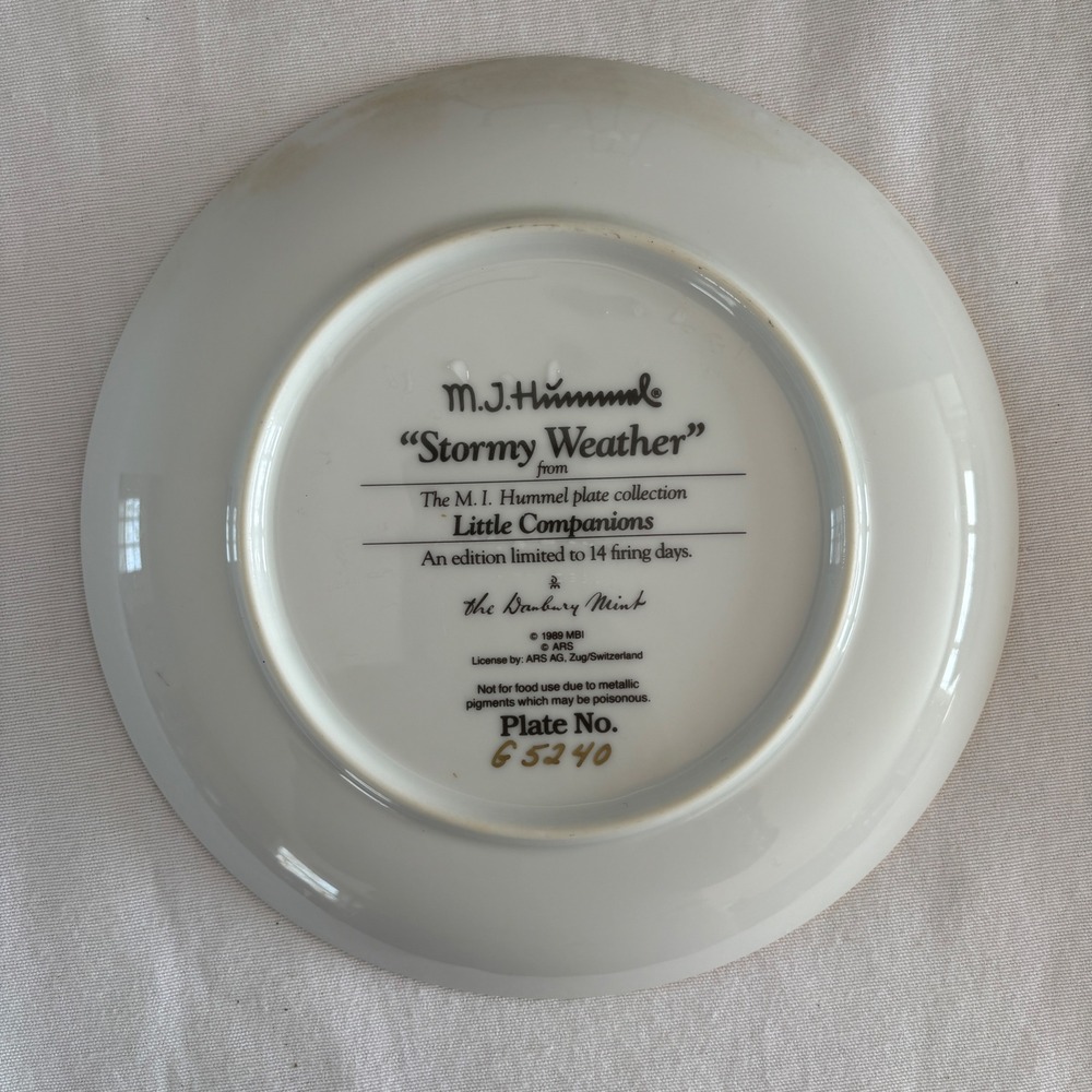 M J Hummel Little Companions Plate Collection Country Crossroads Series Set of 4 - Picture 10 of 12